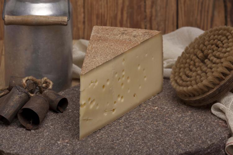 Käshütte Fischen - Allgäuer Bergkäse alt