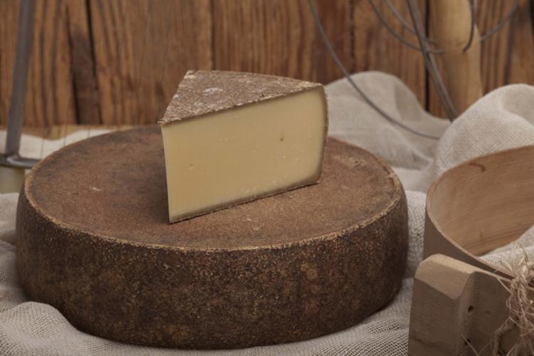 Käshütte Fischen - BIO - Sennerkäse alt